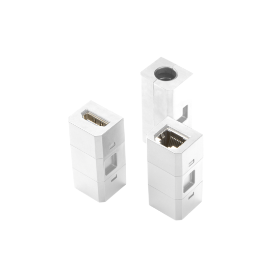 PUNJAČ PLUS utičnica za izvlačenje