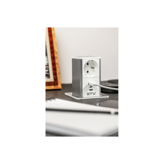 Tower IZVLEČNA  VGRADNA VTIČNICA , 1x FRANCOSKA VTIČNICA , 1xUSB A, 1xUSB C, 1.5m KABEL, BELA  , INOX cap