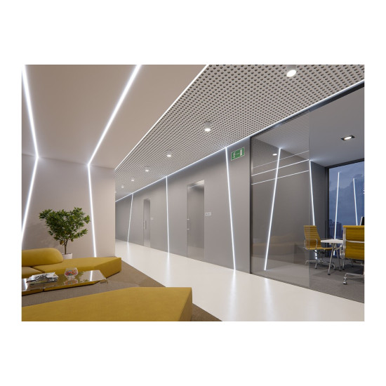 Flash traka 24V 2835, 300 LED hladno bijela, 48W, bez gela 8 mm, Valjaj 5m (2 kabela)