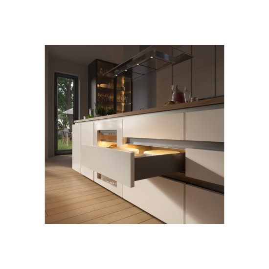 Aluminijasti profil VELLO sistem brez ročajev z LED funkcijo, C, bela, dolžina 4,10 m
